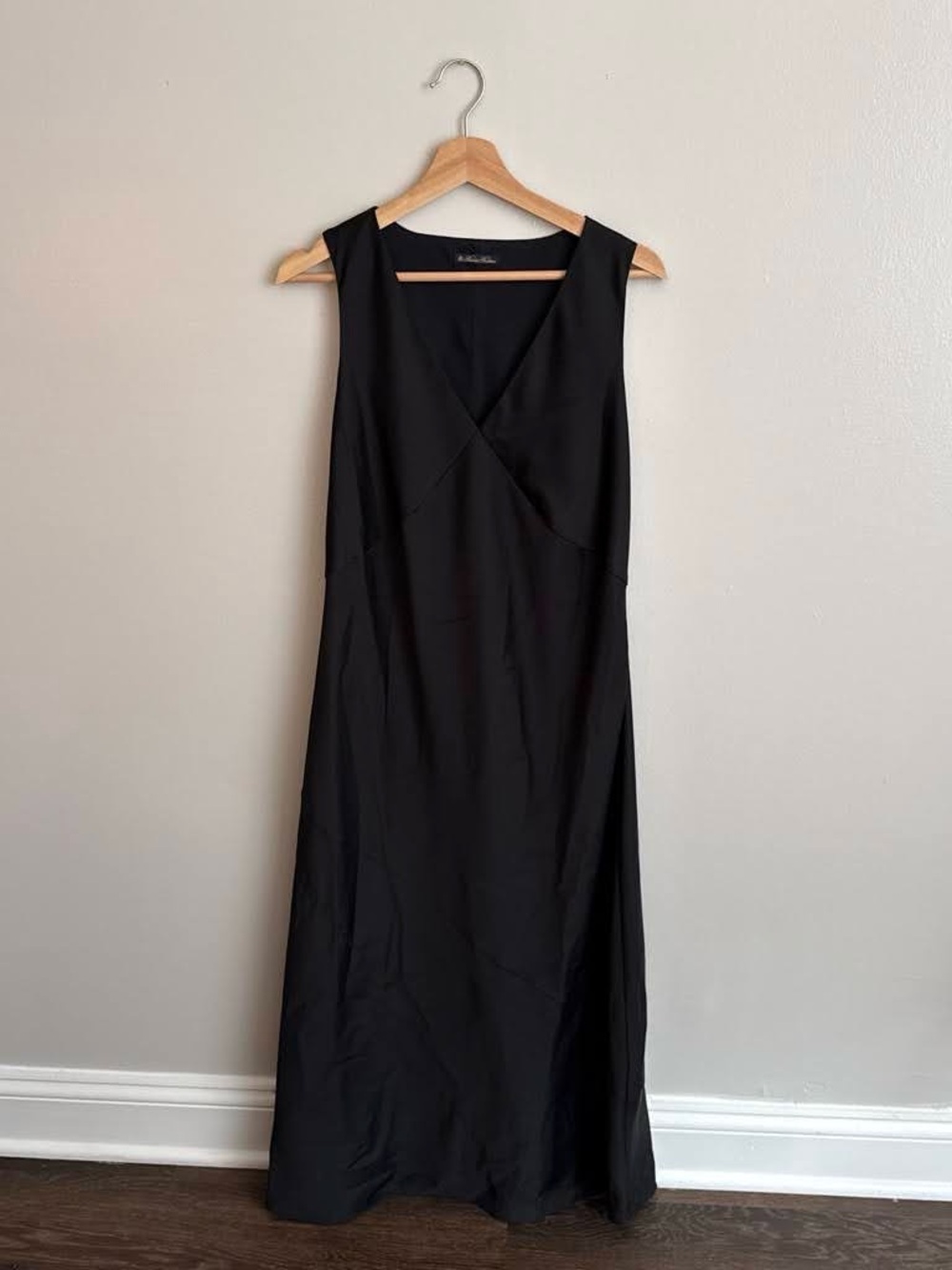 Brooks Brothers Black Maxi V-Neck Sleeveless Dress
